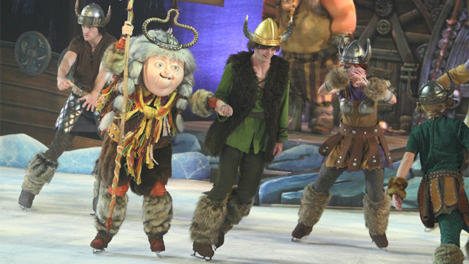 2014-09-23_10ThingsFamily_HowToTrainYourDragon